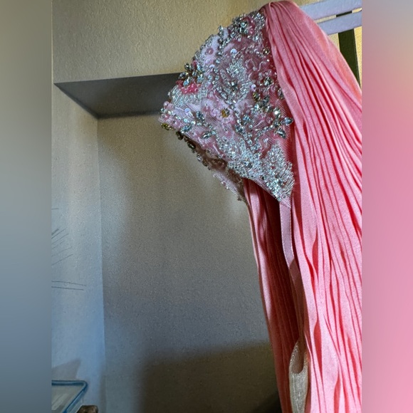 Mac Duggal  67811,  Coral Chiffon Rhinestone Embroidered A-Line Gown, Sz 2 /14 - Picture 5 of 7